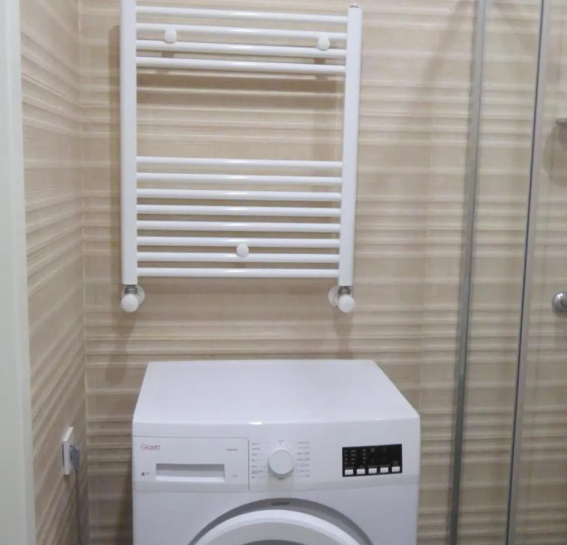 Komunna Luxe Batumi 4*,