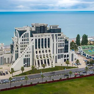 The Grand Gloria ***** Batum